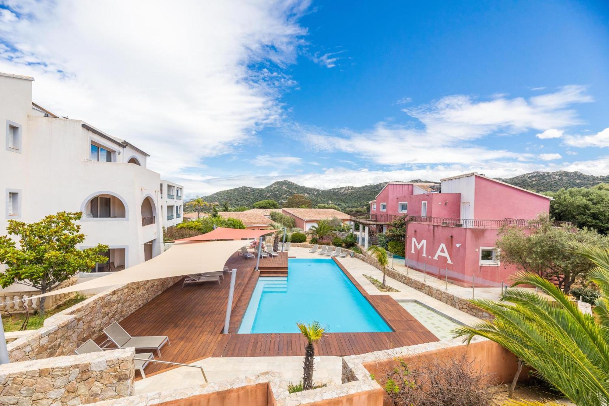 LʼÎle-Rousse Les Alizes Residence & Spa מראה חיצוני תמונה