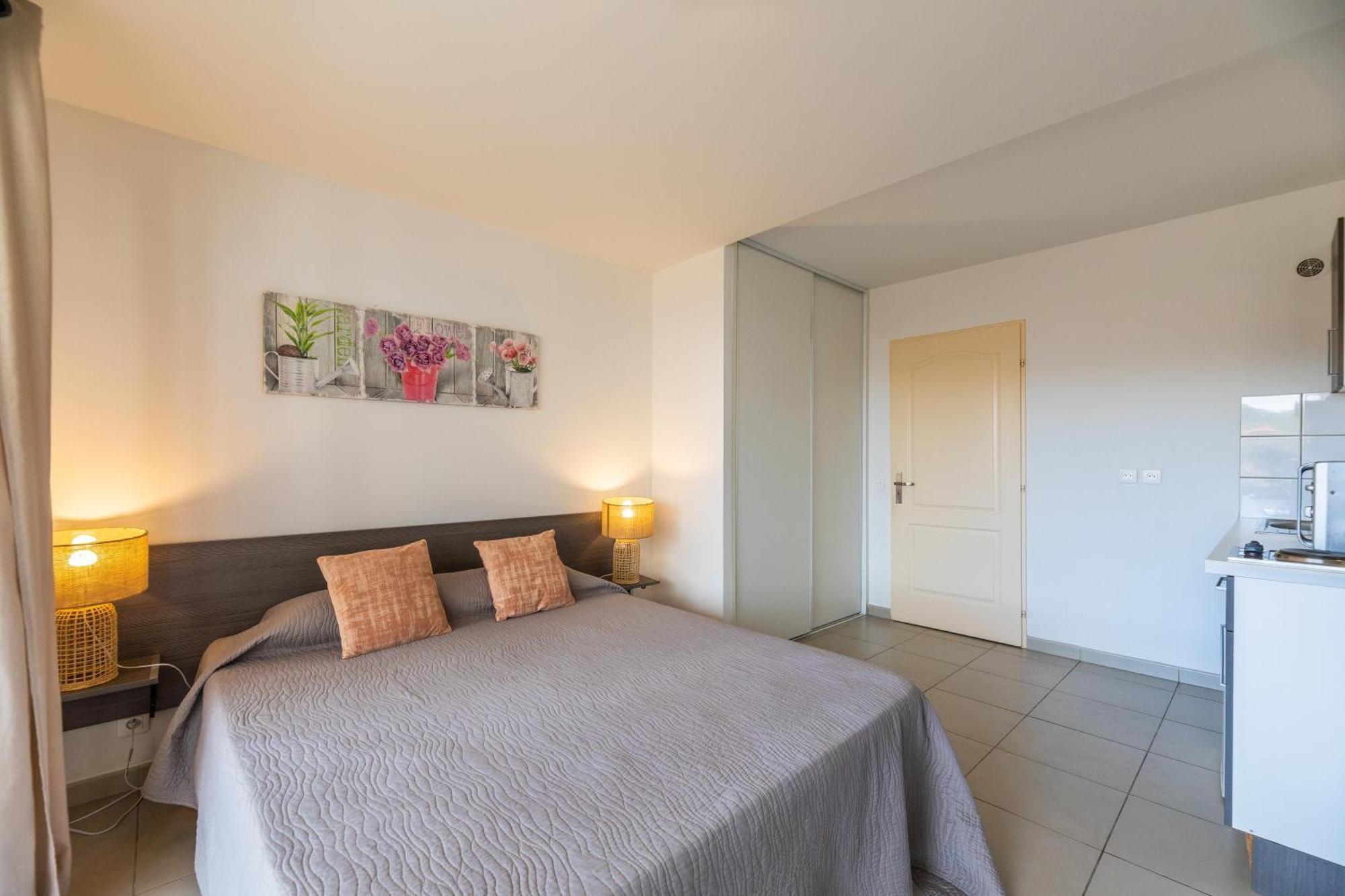LʼÎle-Rousse Les Alizes Residence & Spa מראה חיצוני תמונה