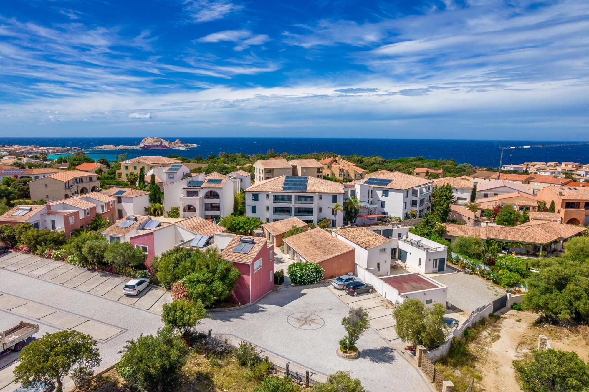 LʼÎle-Rousse Les Alizes Residence & Spa מראה חיצוני תמונה
