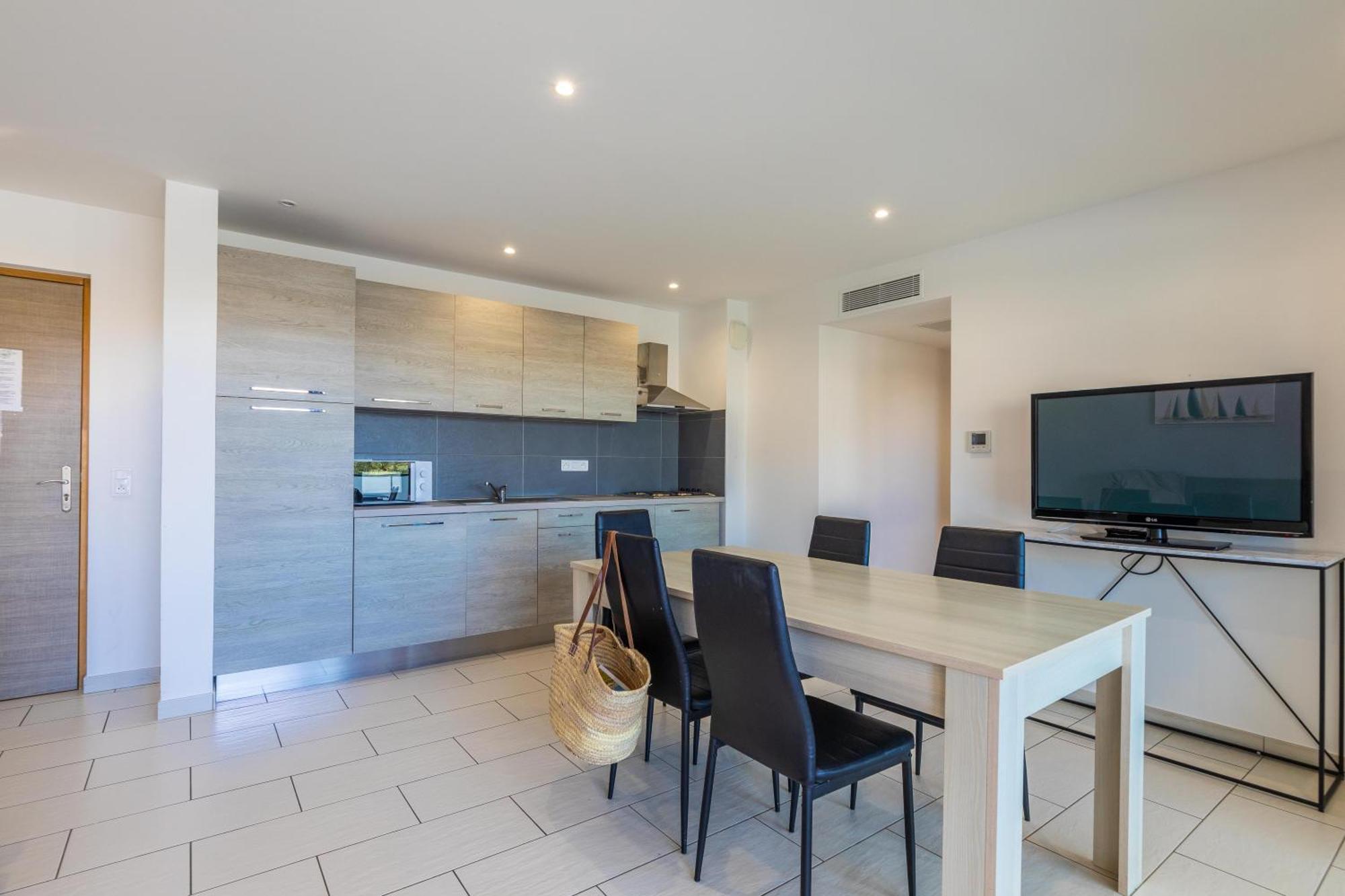 LʼÎle-Rousse Les Alizes Residence & Spa מראה חיצוני תמונה